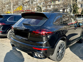 Porsche Cayenne foto 2