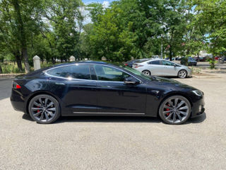 Tesla Model S foto 8