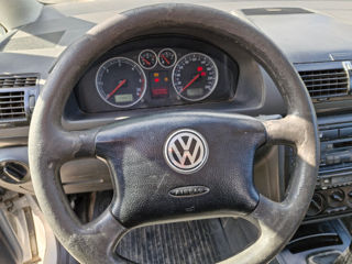 Volkswagen Sharan foto 3