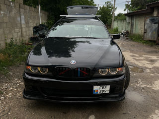 BMW 5 Series foto 7