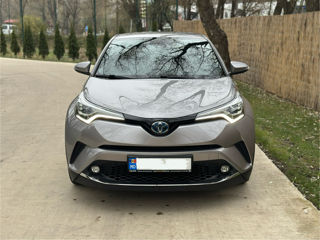 Toyota C-HR foto 4