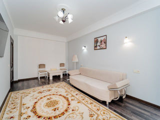 Apartament cu 2 camere, 85 m², Botanica, Chișinău foto 7