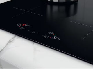 Plita incorporabila whirlpool WS Q2160 NE,  Inductie, 4 arzatoare, Touch Control, negru фото 2