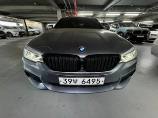 BMW 5 Series foto 3