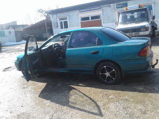 Mazda 323 foto 6