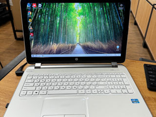 HP Pavilion 15 foto 5