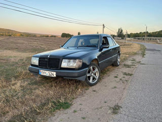 Mercedes Series (W124)