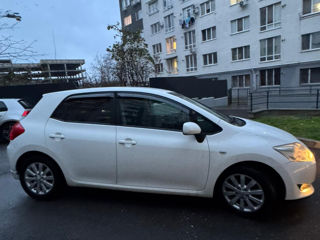 Toyota Auris foto 2