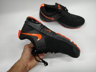 Nike air presto black orange foto 3