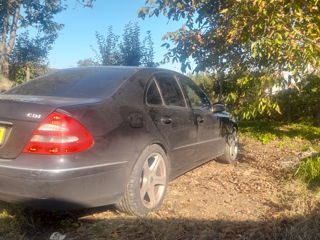 Mercedes E-Class foto 2