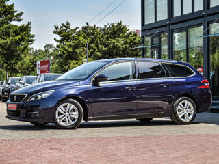 Peugeot 308 foto 1