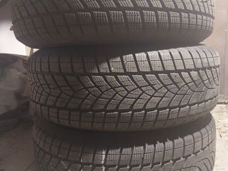 Goodyear UltraGrip Performance + SUV 225/60 R18 foto 2