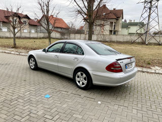 Mercedes E-Class foto 4