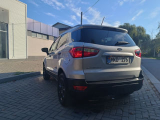 Ford EcoSport foto 2