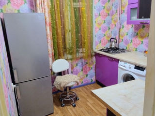 2-комн. кв., 42 м², 3/5 эт.