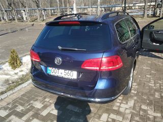 Volkswagen Passat foto 2