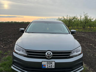 Volkswagen Jetta foto 3