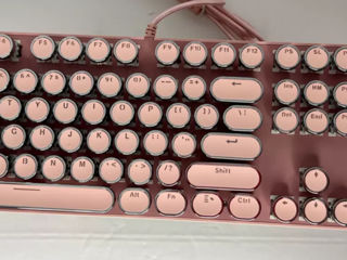 Игровая клавиатура  MK Storm  — розовая, проводная, с подсветкой
