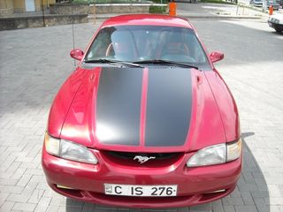 Ford Mustang foto 5