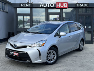 Toyota Prius v foto 1