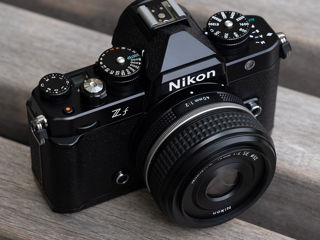 Nikon ZF Kit foto 1
