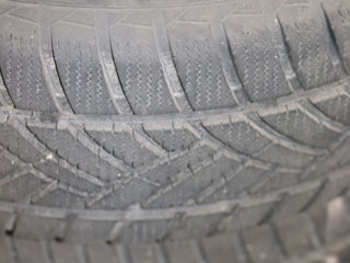 Vind 4 Anvelope 215/60 R16 99h Iarna foto 6