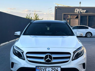 Mercedes GLA foto 1