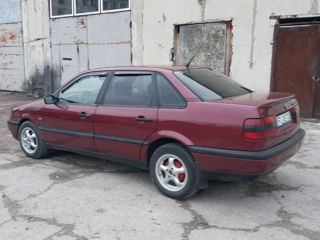 Volkswagen Passat foto 2