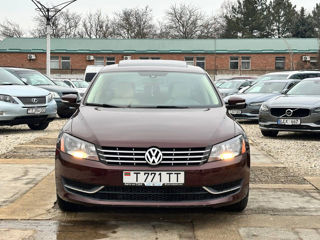 Volkswagen Passat foto 2