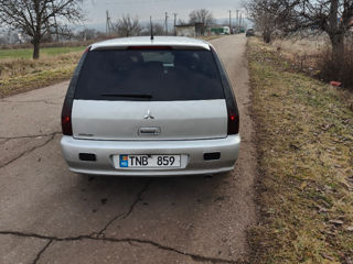 Mitsubishi Lancer foto 6