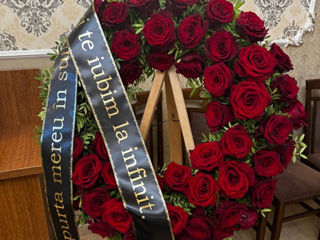 Coroane funerare din flori naturale foto 0