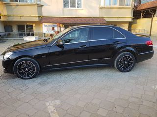 Mercedes E Class foto 2