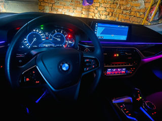 BMW 5 Series foto 7