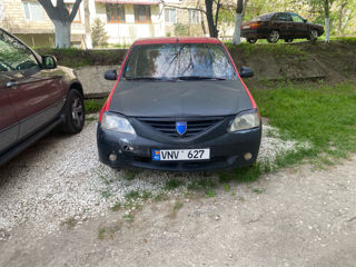 Dacia Logan foto 0