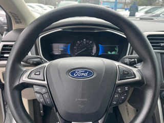 Ford Fusion foto 12