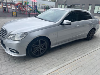 Mercedes E-Class foto 3