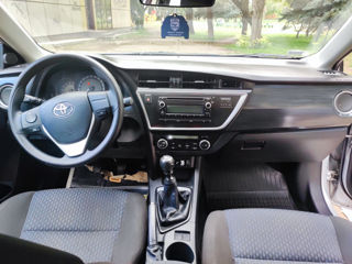 Toyota Auris foto 8