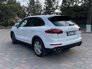 Porsche Cayenne foto 8