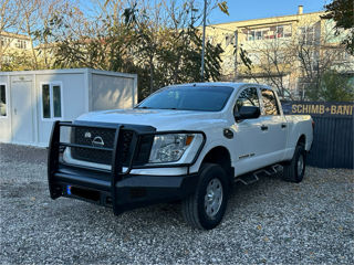 Nissan Titan