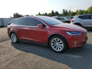 Tesla Model X foto 3