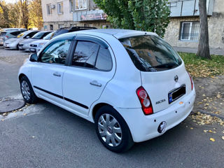 Nissan Micra foto 4