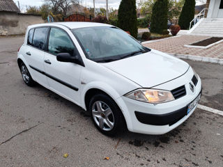 Renault Megane foto 2