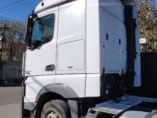 В разбор Actros mp4 есть всё foto 4