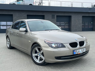 BMW 5 Series foto 1