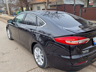 Ford Fusion foto 7