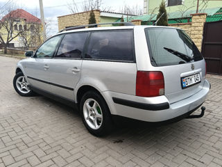 Volkswagen Passat foto 4