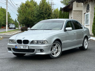 BMW 5 Series foto 1