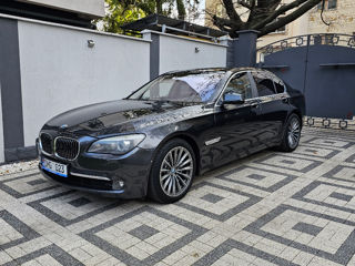 BMW 7 Series foto 1