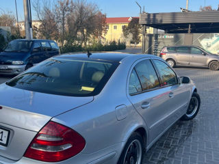 Mercedes E-Class foto 7