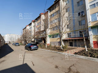 Apartament cu 2 camere, 71 m², Râșcani, Chișinău foto 2